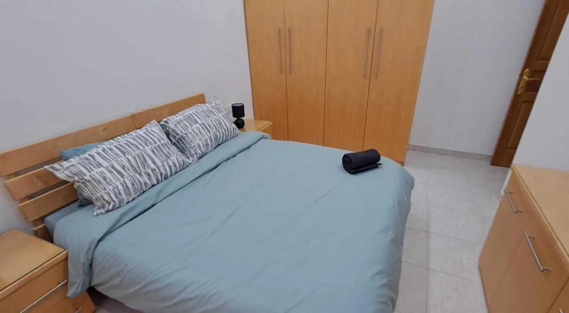 Spacious Getaway In Attard With Terrace & Garage Holiday home